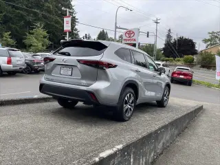 Toyota Highlander 2024 AWD XLE 4dr SUV