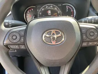 Toyota RAV4 2025 XLE 4dr SUV