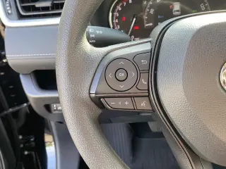 Toyota RAV4 2025 XLE 4dr SUV