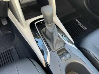 Toyota Corolla Cross 2024 AWD L 4dr Crossover