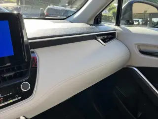 Toyota Corolla Cross 2024 AWD L 4dr Crossover
