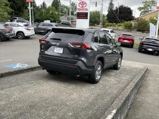 Toyota RAV4 Hybrid 2024 AWD LE 4dr SUV