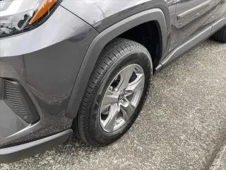 Toyota RAV4 Hybrid 2024 AWD LE 4dr SUV