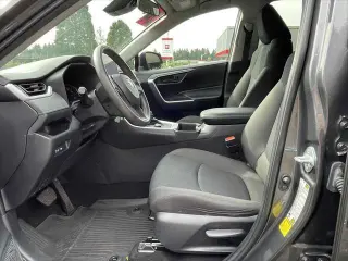 Toyota RAV4 Hybrid 2024 AWD LE 4dr SUV