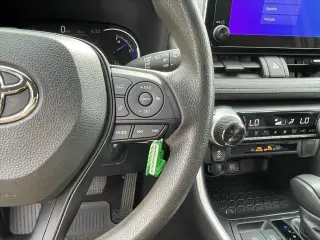 Toyota RAV4 Hybrid 2024 AWD LE 4dr SUV
