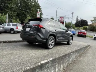 Toyota RAV4 Hybrid 2024 AWD LE 4dr SUV