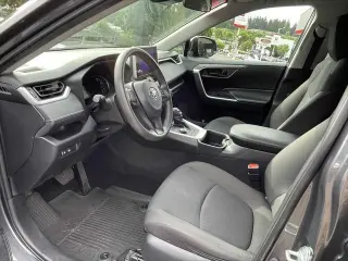 Toyota RAV4 Hybrid 2024 AWD LE 4dr SUV