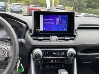 Toyota RAV4 Hybrid 2024 AWD LE 4dr SUV