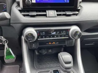 Toyota RAV4 Hybrid 2024 AWD LE 4dr SUV