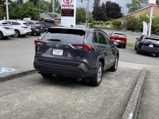 Toyota RAV4 Hybrid 2024 AWD LE 4dr SUV