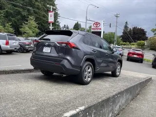 Toyota RAV4 Hybrid 2024 AWD LE 4dr SUV