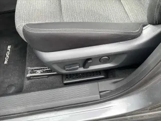 Nissan Rogue 2022 AWD SV 4dr Crossover