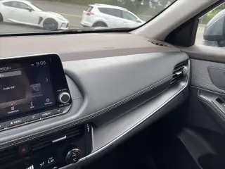Nissan Rogue 2022 AWD SV 4dr Crossover
