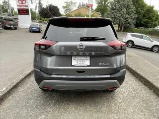 Nissan Rogue 2022 AWD SV 4dr Crossover
