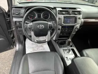 Toyota 4Runner 2017 AWD Limited 4dr SUV