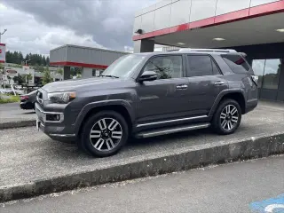 Toyota 4Runner 2017 AWD Limited 4dr SUV