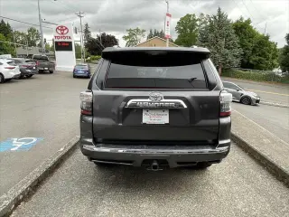 Toyota 4Runner 2017 AWD Limited 4dr SUV