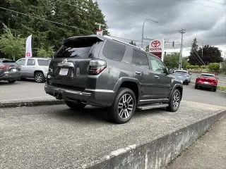Toyota 4Runner 2017 AWD Limited 4dr SUV