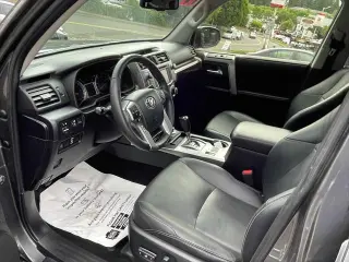 Toyota 4Runner 2017 AWD Limited 4dr SUV