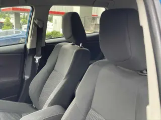 Toyota Corolla iM 2017 4dr Hatchback CVT
