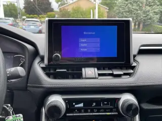 Toyota RAV4 2025 LE 4dr SUV