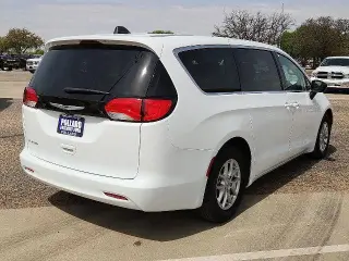 Chrysler Voyager 2024 LX 4dr Mini-Van