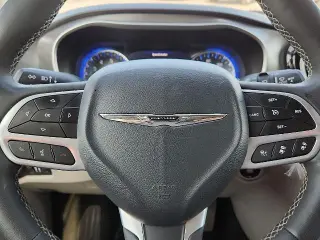 Chrysler Pacifica 2024 Touring L 4dr Mini-Van