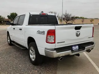 Ram 1500 2023 4x4 Lone Star 4dr Crew Cab 5.6 ft. SB Pickup