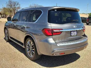 INFINITI QX80 2019 AWD Luxe 4dr SUV