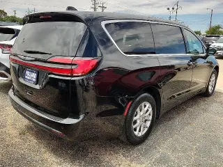 Chrysler Pacifica 2025 Select 4dr Mini-Van