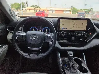 Toyota Highlander 2023 LE 4dr SUV