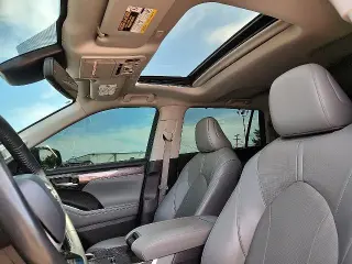 Toyota Highlander 2023 LE 4dr SUV