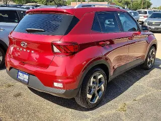 Hyundai VENUE 2024 SEL 4dr Crossover