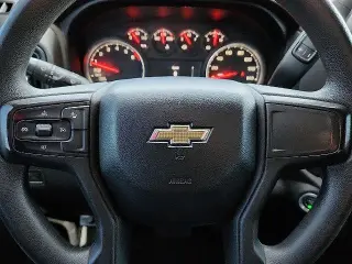 Chevrolet Silverado 1500 2023 4x2 Custom 4dr Crew Cab 5.8 ft. SB