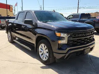Chevrolet Silverado 1500 2023 4x2 Custom 4dr Crew Cab 5.8 ft. SB