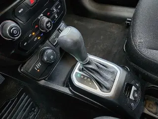 Jeep Renegade 2019 4x4 Latitude 4dr SUV