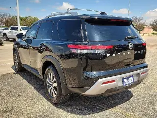 Nissan Pathfinder 2023 AWD SL 4dr SUV