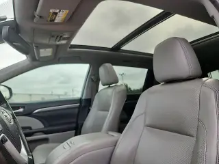 Toyota Highlander 2019 AWD Limited 4dr SUV