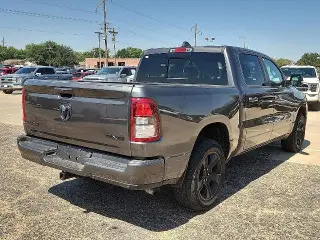 Ram 1500 2022 4x4 Lone Star 4dr Crew Cab 5.6 ft. SB Pickup
