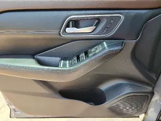 Nissan Rogue 2021 SL 4dr Crossover