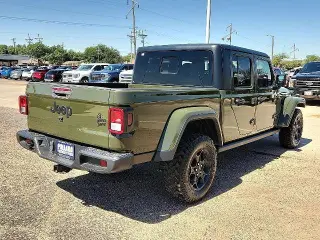 Jeep Gladiator 2023 4x4 Sport 4dr Crew Cab 5.0 ft. SB