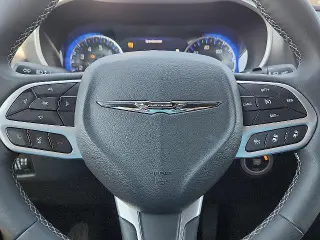 Chrysler Pacifica 2025 Select 4dr Mini-Van