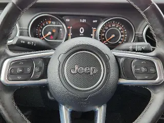 Jeep Gladiator 2020 4x4 Overland 4dr Crew Cab 5.0 ft. SB