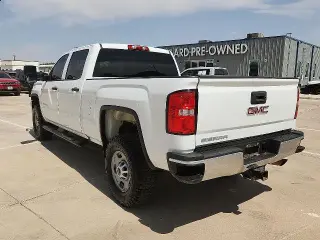 GMC Sierra 2500HD 2019 4x4 Base 4dr Crew Cab LB