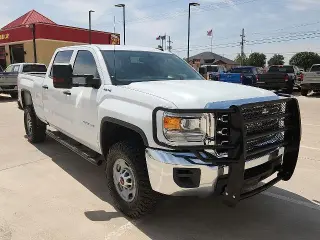 GMC Sierra 2500HD 2019 4x4 Base 4dr Crew Cab LB