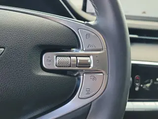 Genesis GV70 2025 AWD 2.5T Standard 4dr SUV
