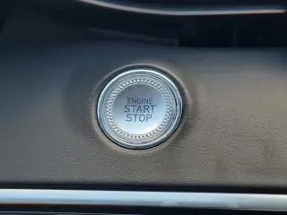 Genesis GV70 2025 AWD 2.5T Standard 4dr SUV