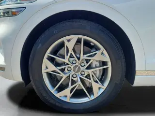 Genesis GV70 2025 AWD 2.5T Standard 4dr SUV