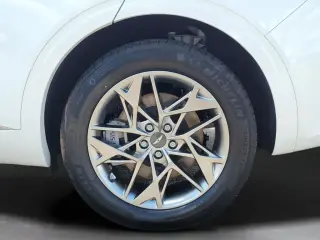 Genesis GV70 2025 AWD 2.5T Standard 4dr SUV