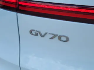 Genesis GV70 2025 AWD 2.5T Standard 4dr SUV